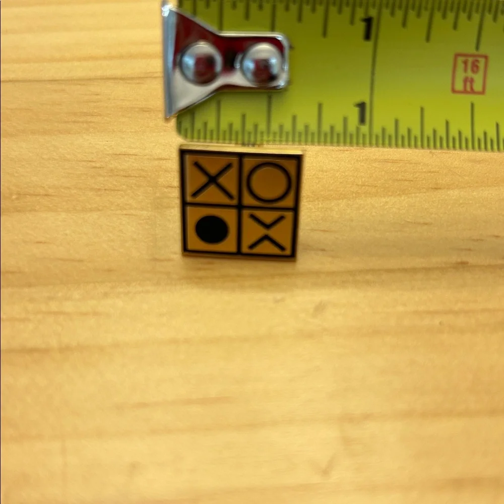 Parke Davis & Co. Vintage XO Square Goldtone and Black Cuff Links